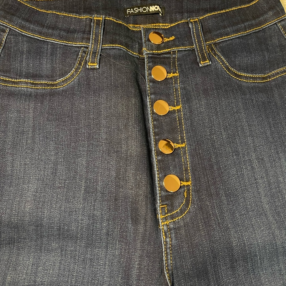 Jeans - Picture 3 of 4